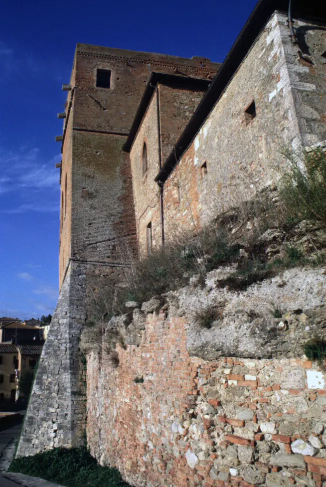 Castello di S.Giovanni d'Asso 4