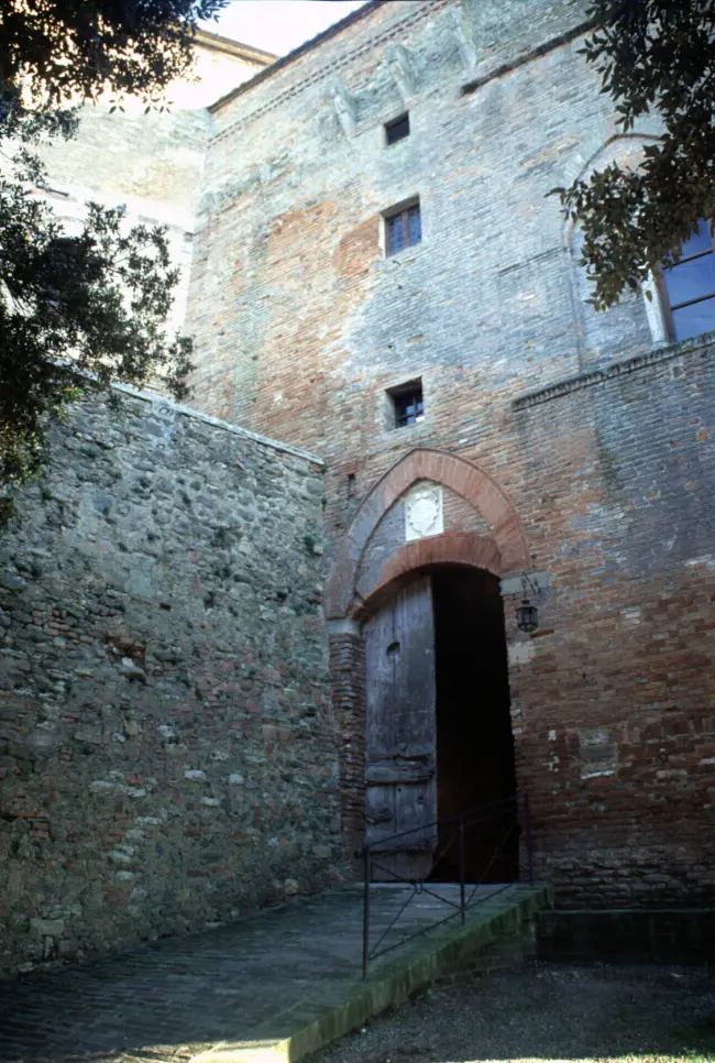 Castello di S.Giovanni d'Asso 8