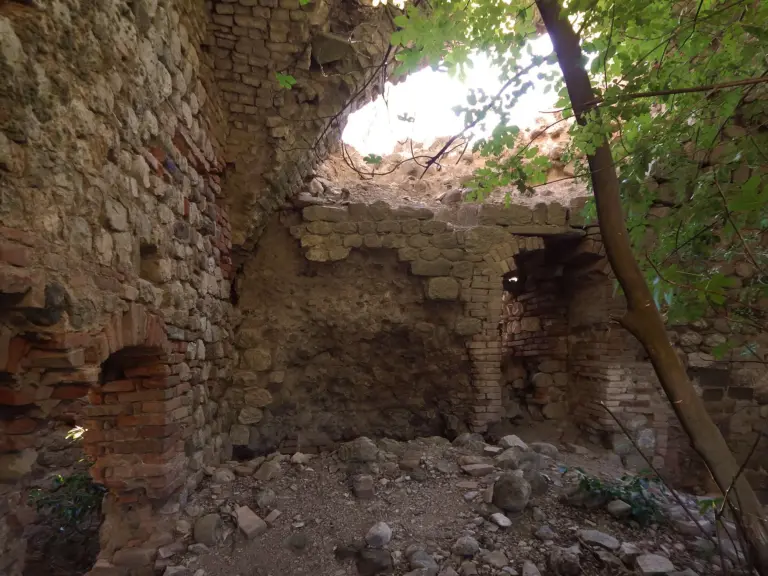 Castello dei Vescovi (Rocca di Berignone) 23