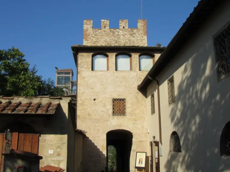 Castello di Calenzano Alto 3