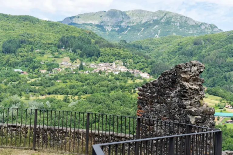 Rocca di Camporgiano 8