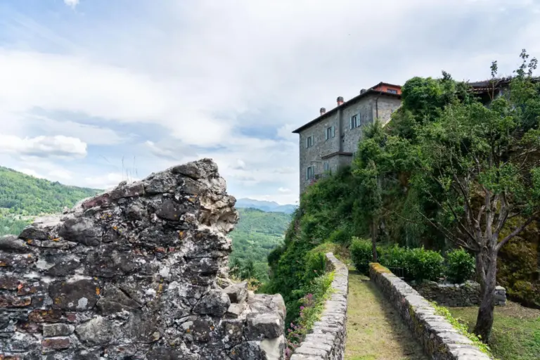Rocca di Camporgiano 6