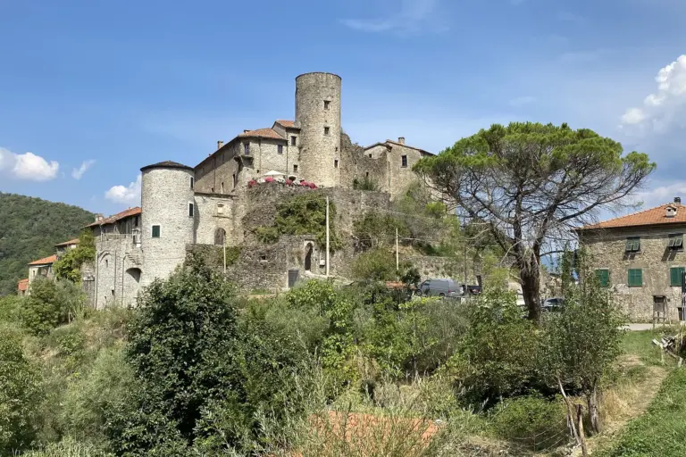Castello e Borgo di Castevoli 6