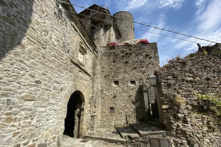 Castello e Borgo di Castevoli 14
