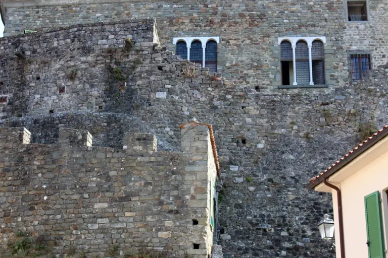 Castiglione del Terziere 12