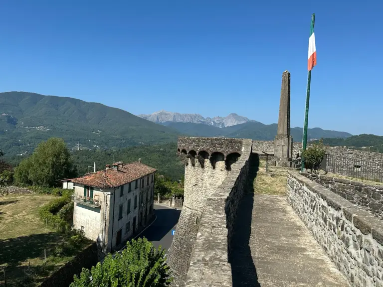 Rocca e Mura di Castiglione di Garfagnana 4