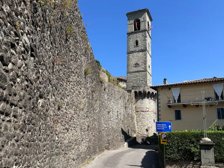 Rocca e Mura di Castiglione di Garfagnana 18