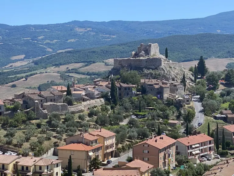 Rocca Aldobrandesca di Castiglione d'Orcia 1