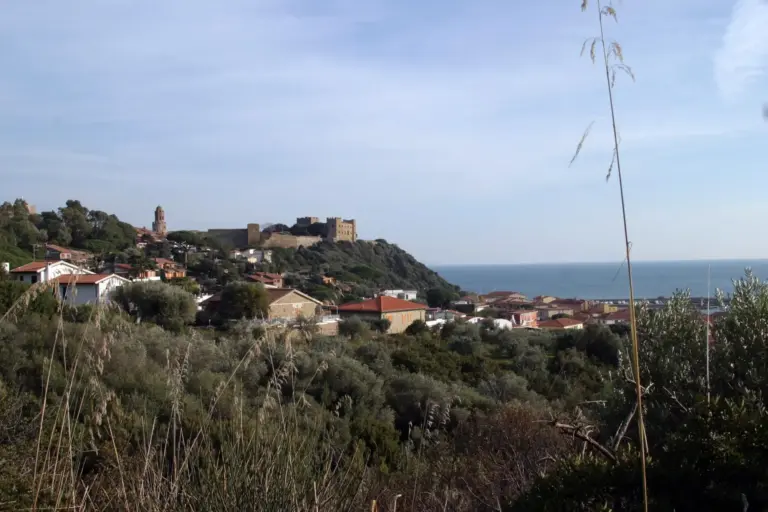 Castello e Mura di Castiglione della Pescaia 8