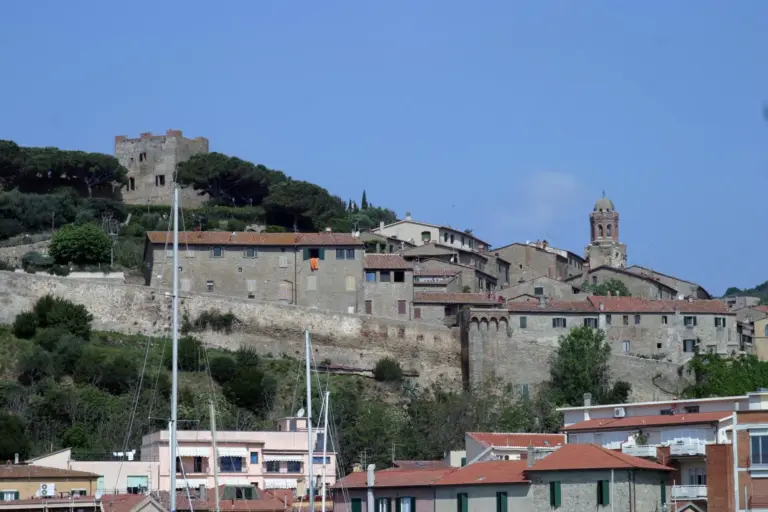 Castello e Mura di Castiglione della Pescaia 5