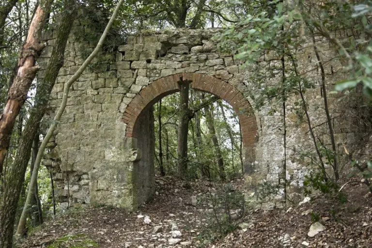 Castello di Cerreto Ciampoli 1