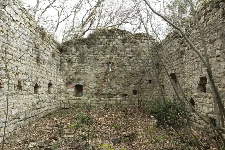 Castello di Cerreto Ciampoli 13