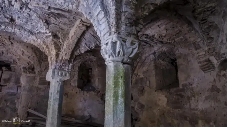 Cripta di Giugnano - Abbazia di San Salvatore 15