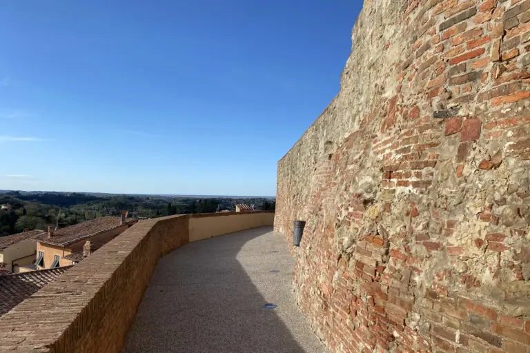 Castello dei Vicari - Lari 8
