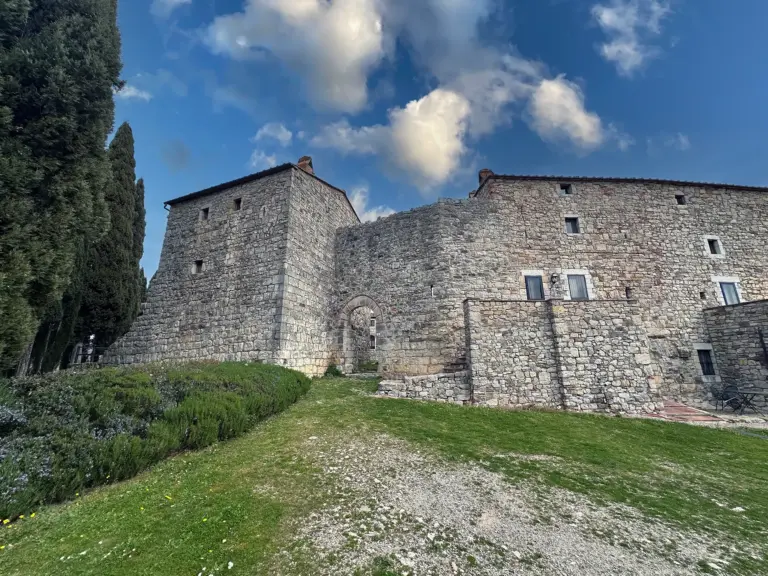 Castello di Monteluco a Lecchi 4