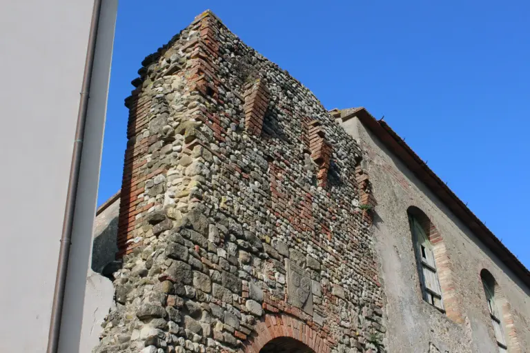Borgo Fortificato di Lucardo 2