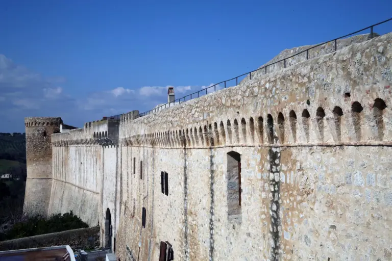 Mura di Magliano in Toscana 11
