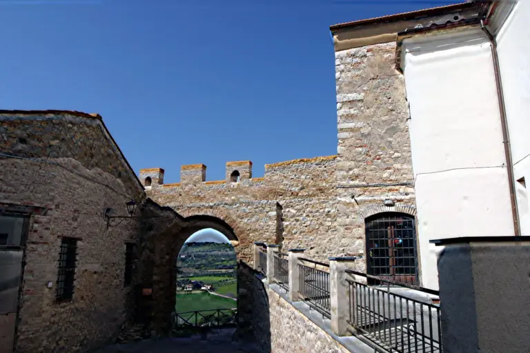 Mura di Magliano in Toscana 18