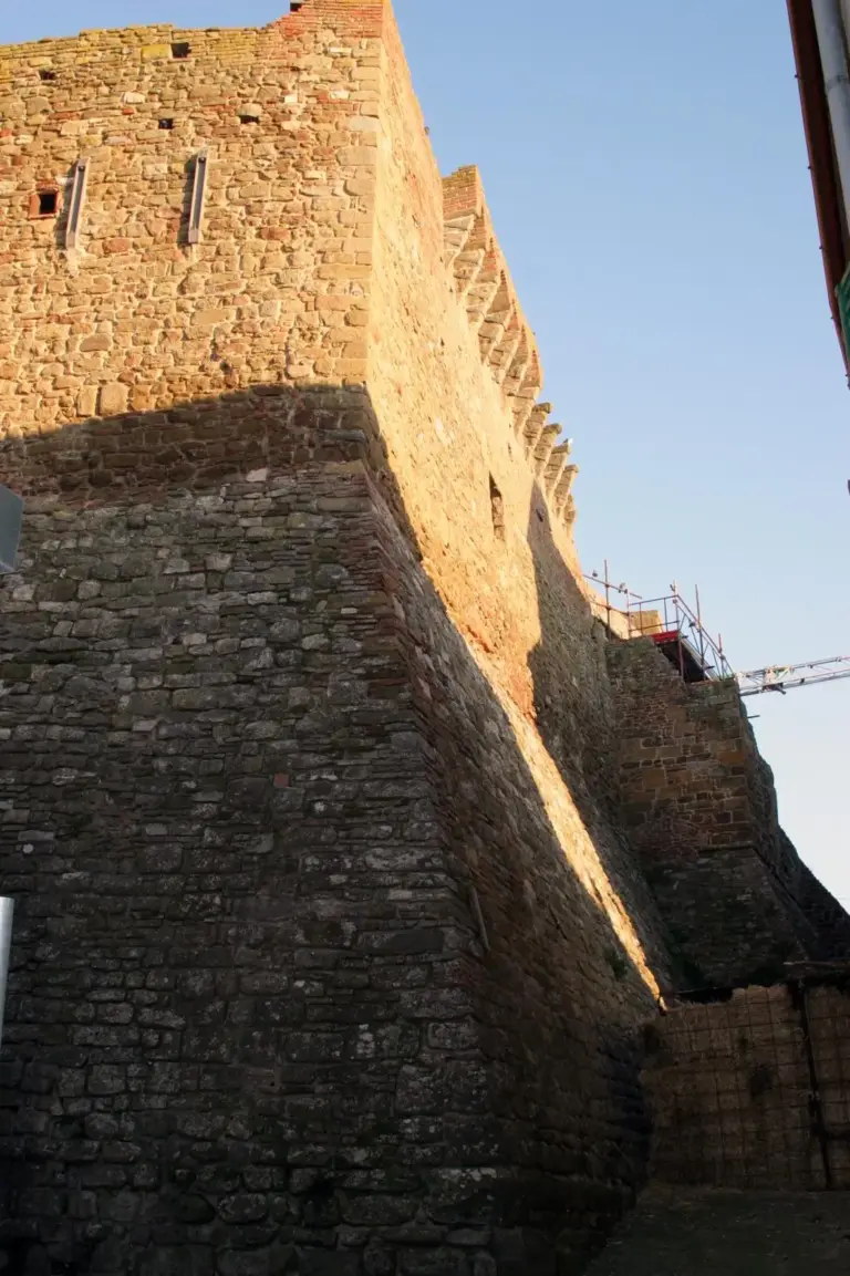 Rocca di Marciano della Chiana 9