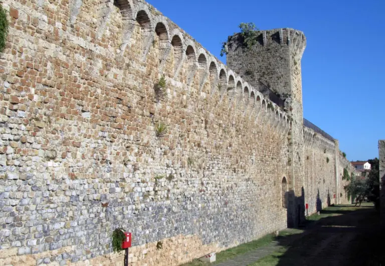 Fortezza Senese e Mura di Massa Marittima 5