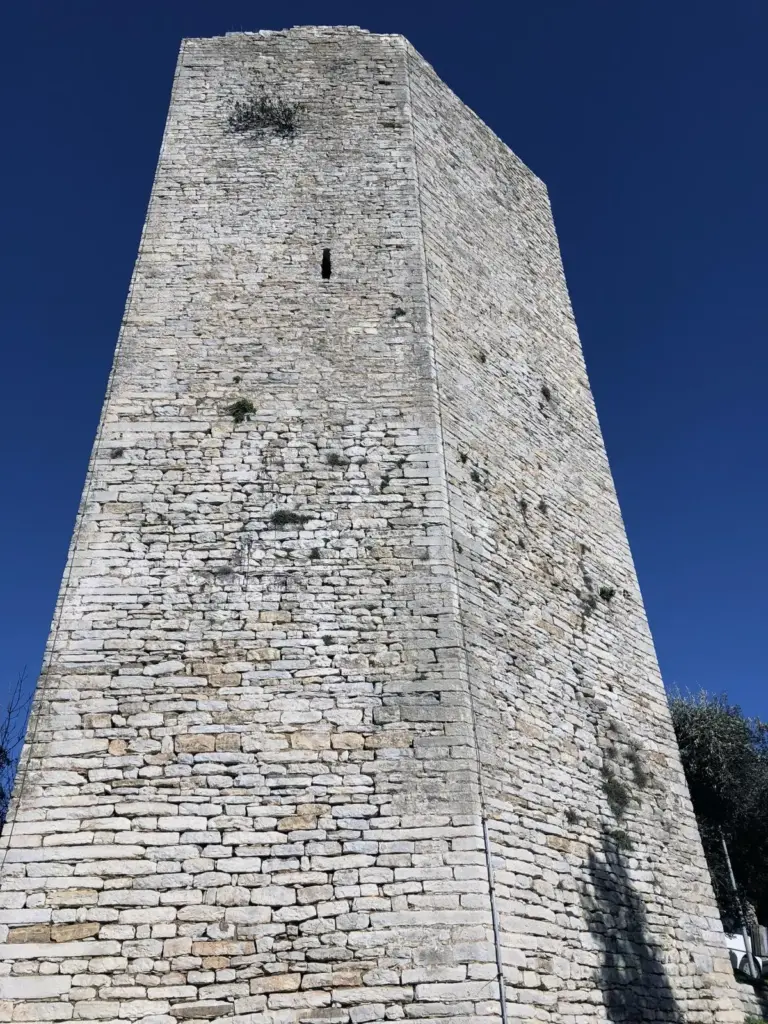 Castello di Monsummano Alto 3