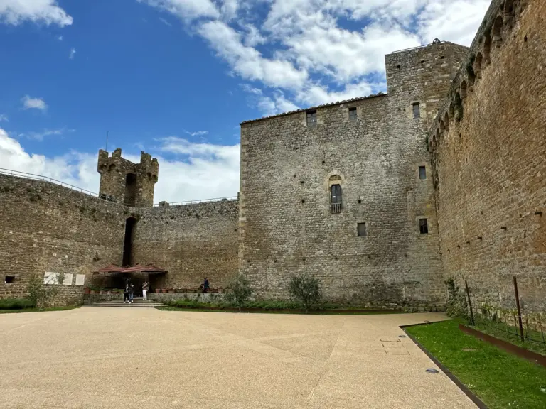 Castello di Montalcino 11