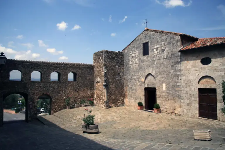 Montemerano - Castello e Mura 5
