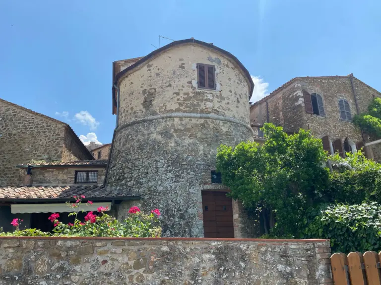 Montemerano - Castello e Mura 20