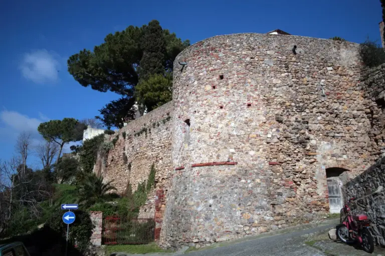Mura di Montepescali 1