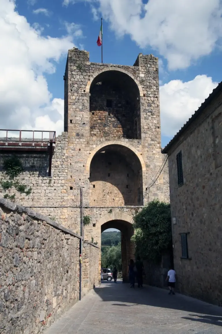 Monteriggioni - Borgo Murato 9