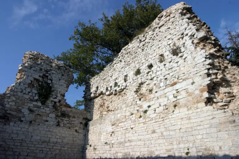 Rocca degli Alberti - Monterotondo Marittimo 3