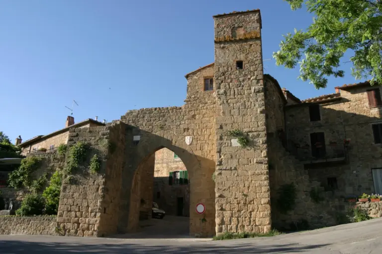 Rocca e Mura di Monticchiello 1