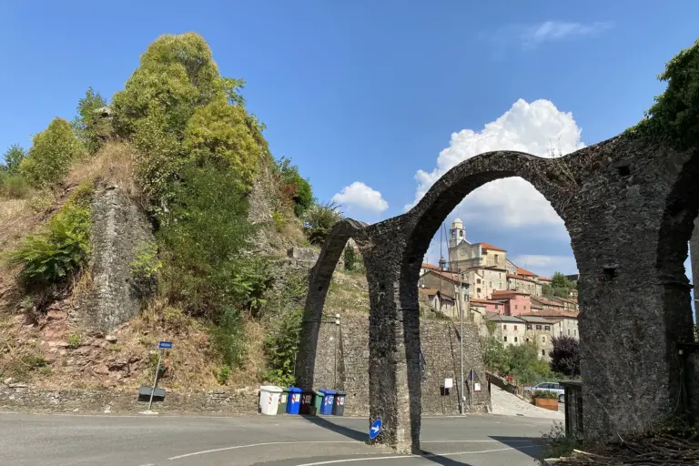 Mulazzo - Castello Malaspina e Torre di Dante 2