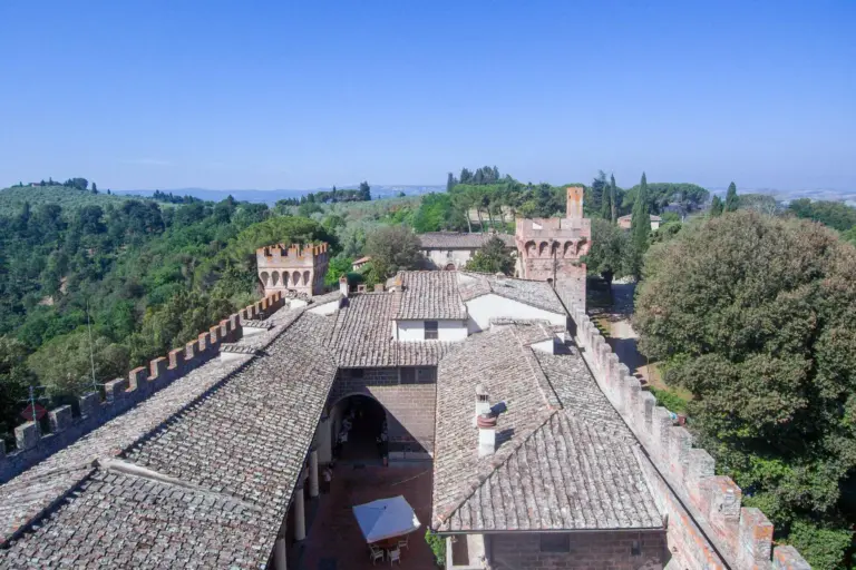 Castello di Oliveto 6