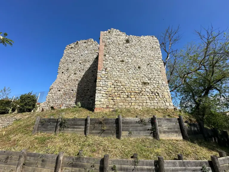 Mura e Cassero Senese - Paganico 7