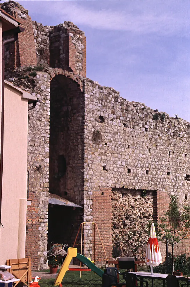 Mura e Cassero Senese - Paganico 15