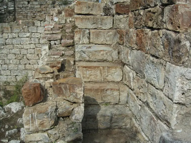 Castel Pietra 17