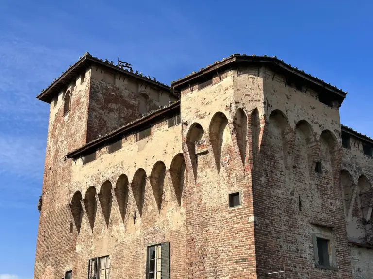 Rocca Strozzi 6