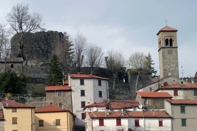 Castello di Sambuca Pistoiese 7
