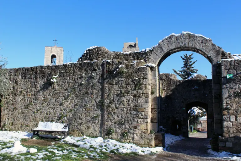Rocca di Montestaffoli e Mura di San Gimignano 7