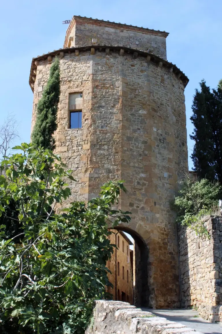 Mura di San Quirico d'Orcia 11