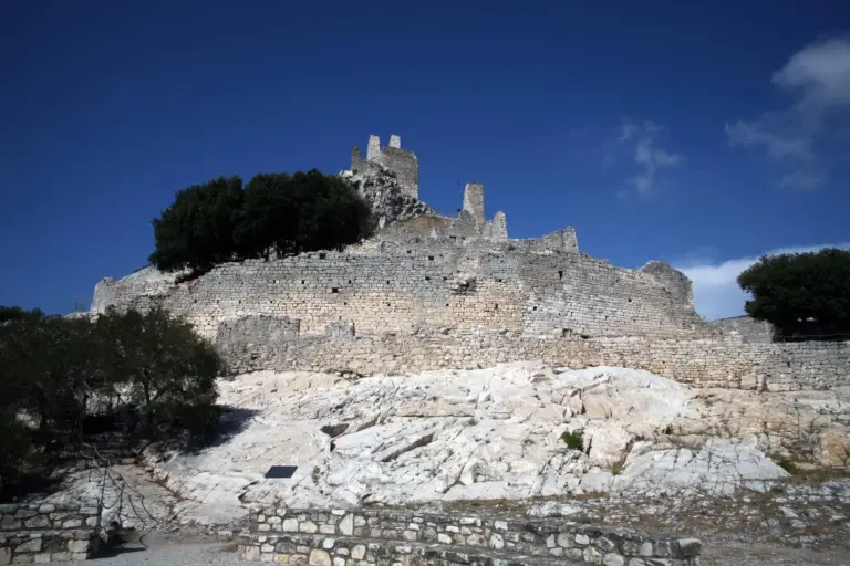 Rocca San Silvestro 1