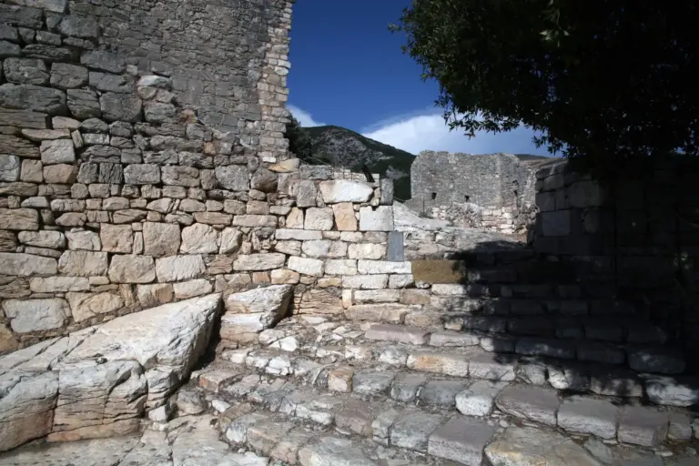 Rocca San Silvestro 6