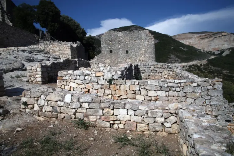 Rocca San Silvestro 9