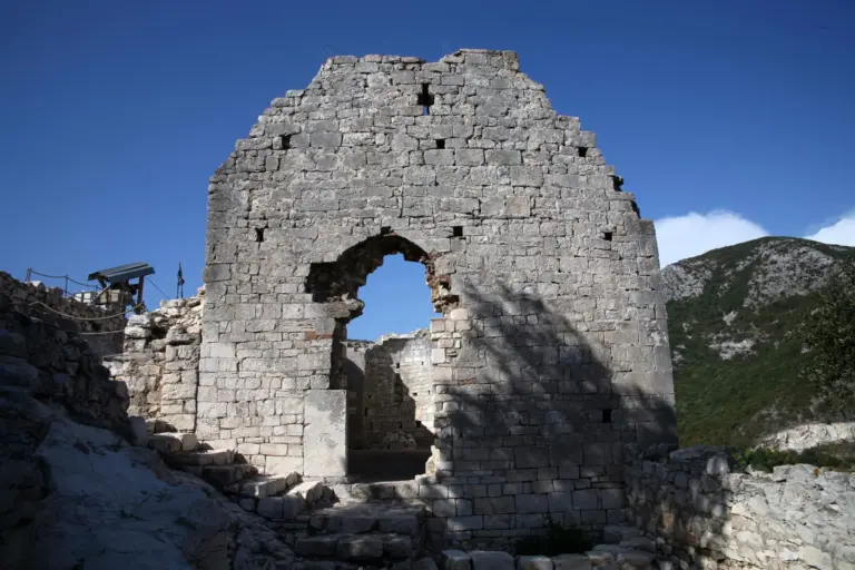 Rocca San Silvestro 11