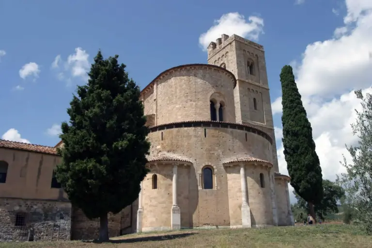 Sant'Antimo - Abbazia 11