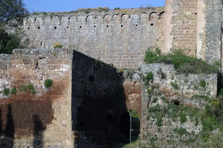 Rocca Aldobrandesca di Sovana 5