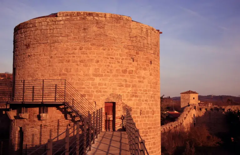 Rocca di Staggia Senese (Castello dei Franzesi) 9
