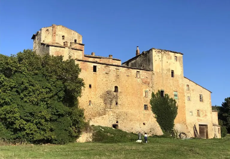 Palazzaccio di Toiano 1