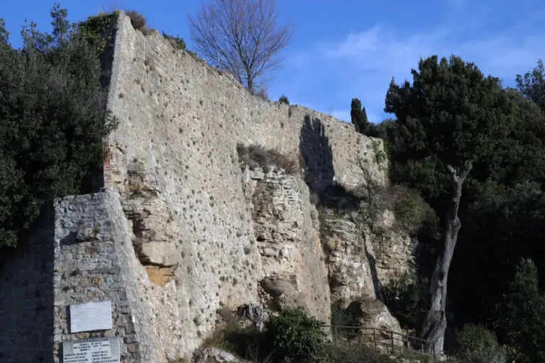 Rocca Medicea e Mura di Volterra 6